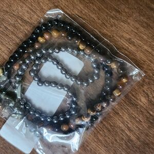 BUNDLE 5 bracelets and 1 necklace